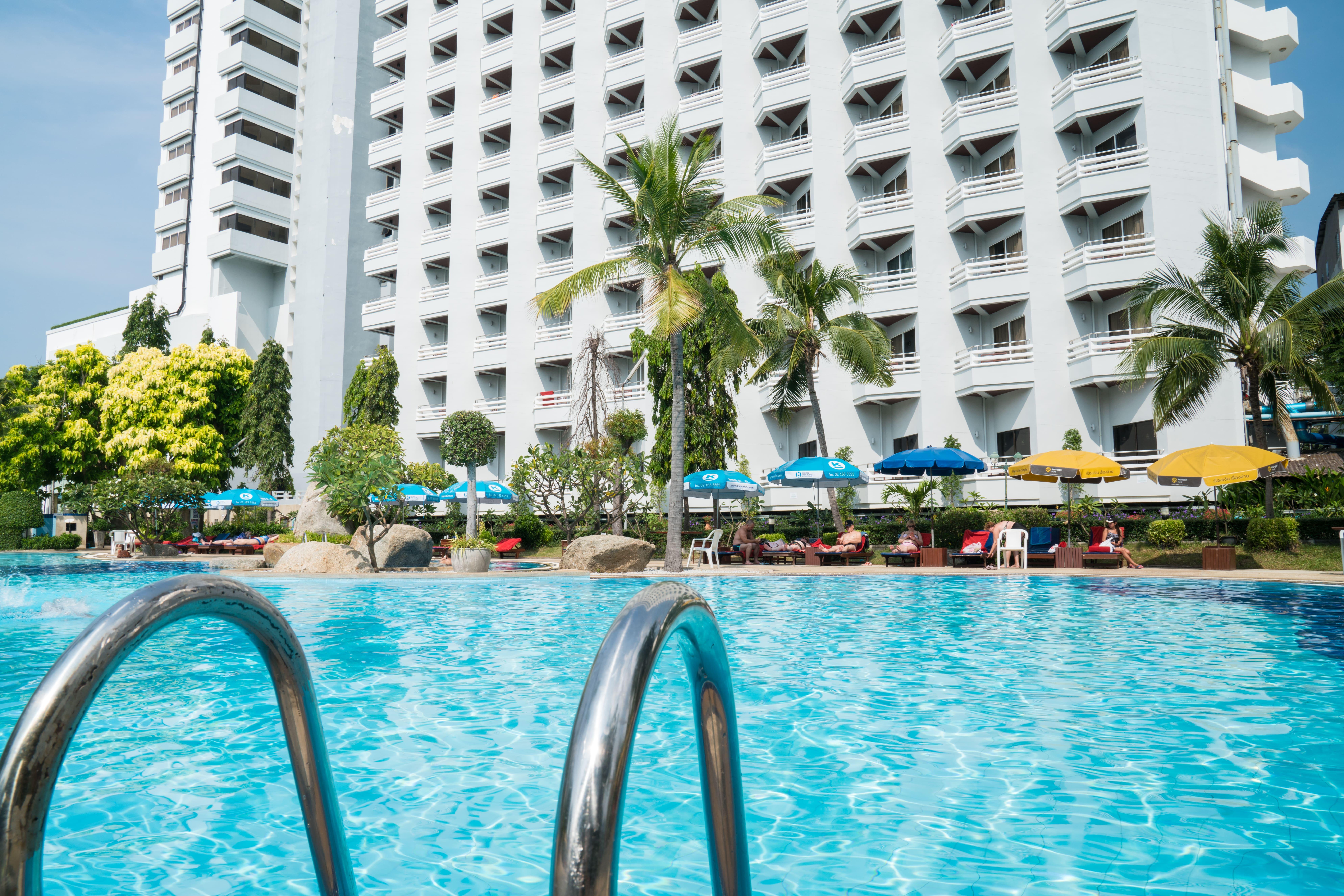 Grand Jomtien Palace Hotel - Sha Extra Plus Esterno foto