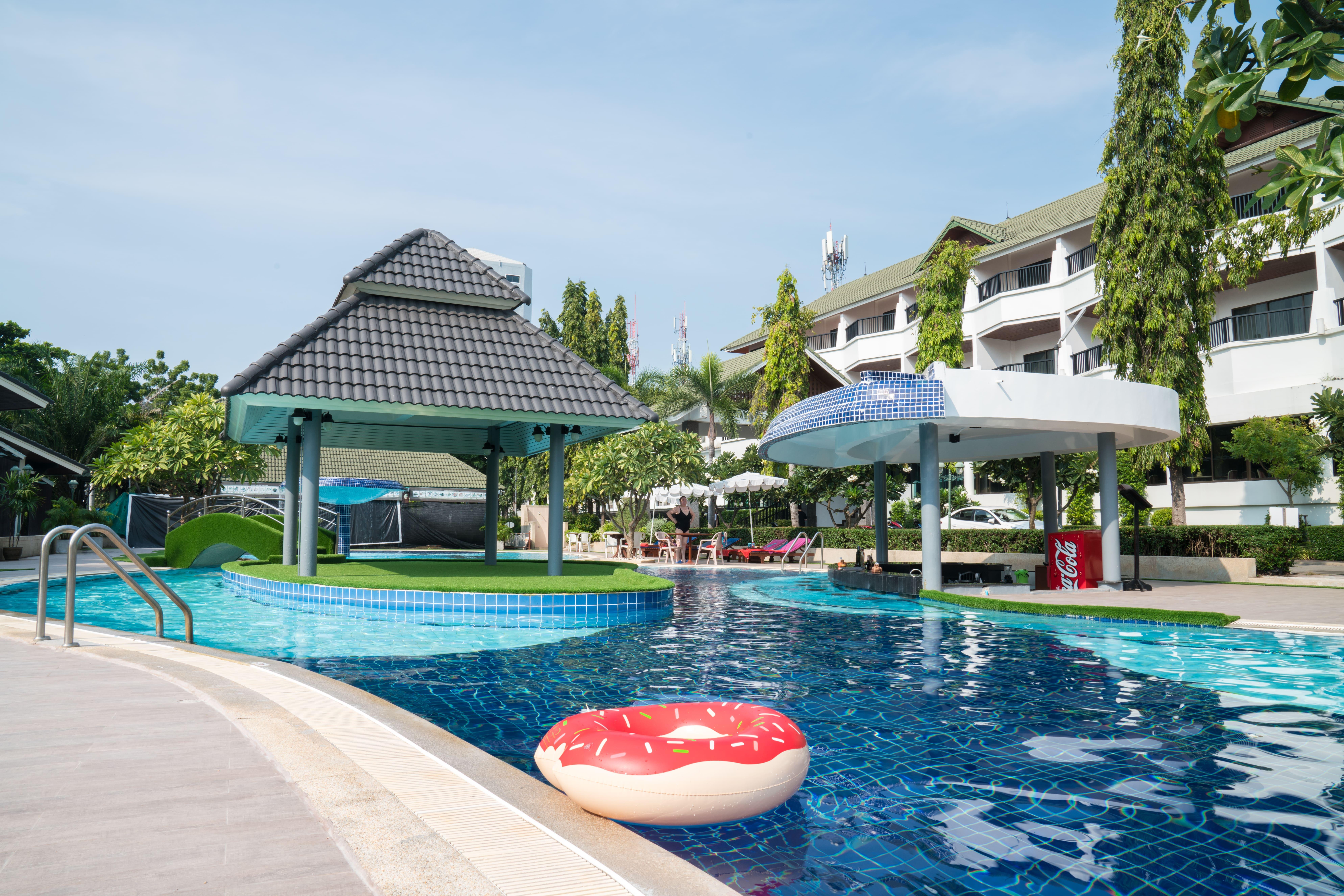 Grand Jomtien Palace Hotel - Sha Extra Plus Esterno foto