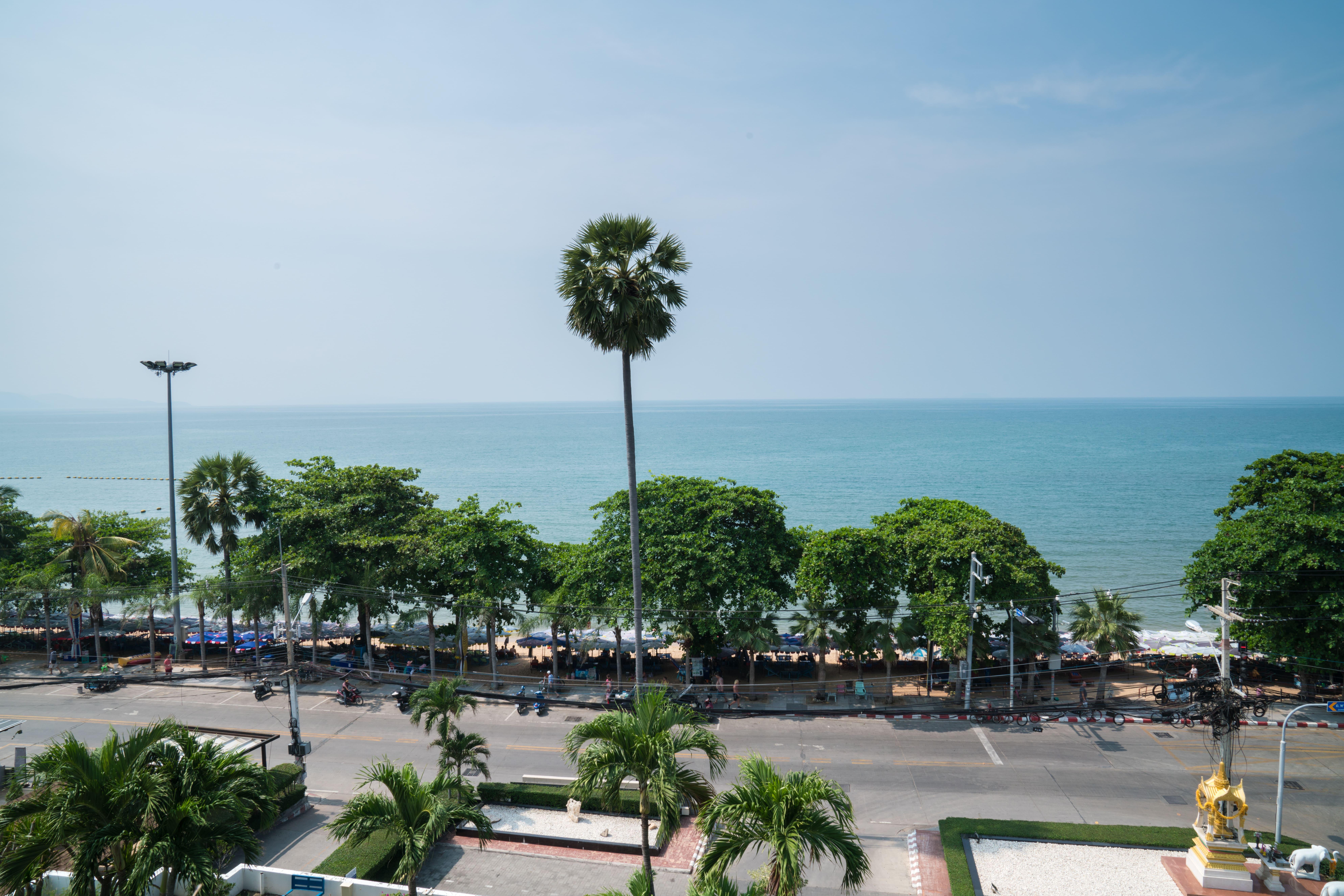 Grand Jomtien Palace Hotel - Sha Extra Plus Esterno foto
