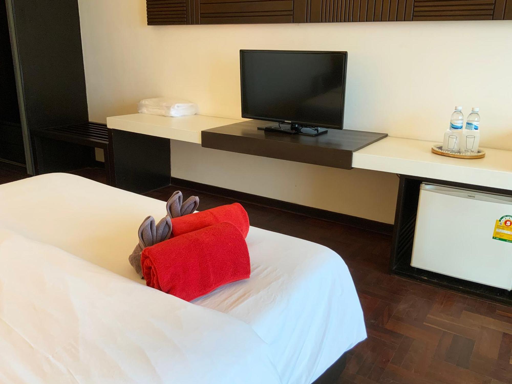 Grand Jomtien Palace Hotel - Sha Extra Plus Esterno foto