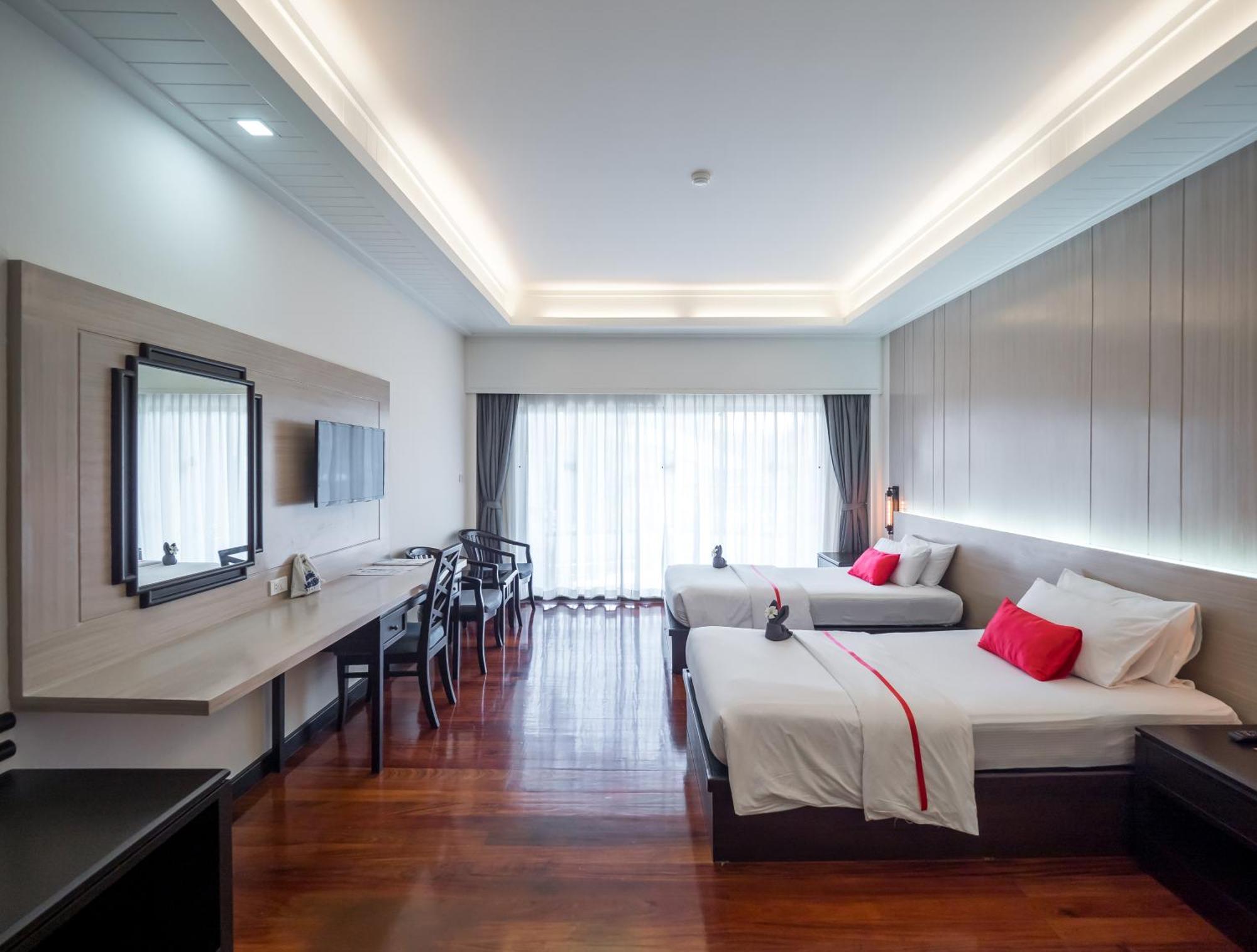 Grand Jomtien Palace Hotel - Sha Extra Plus Esterno foto
